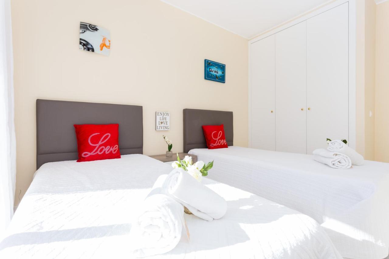 Litoralmar Beachfront Apartment ปอร์ติเมา ภายนอก รูปภาพ