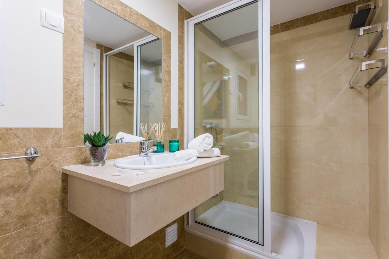 Litoralmar Beachfront Apartment ปอร์ติเมา ภายนอก รูปภาพ