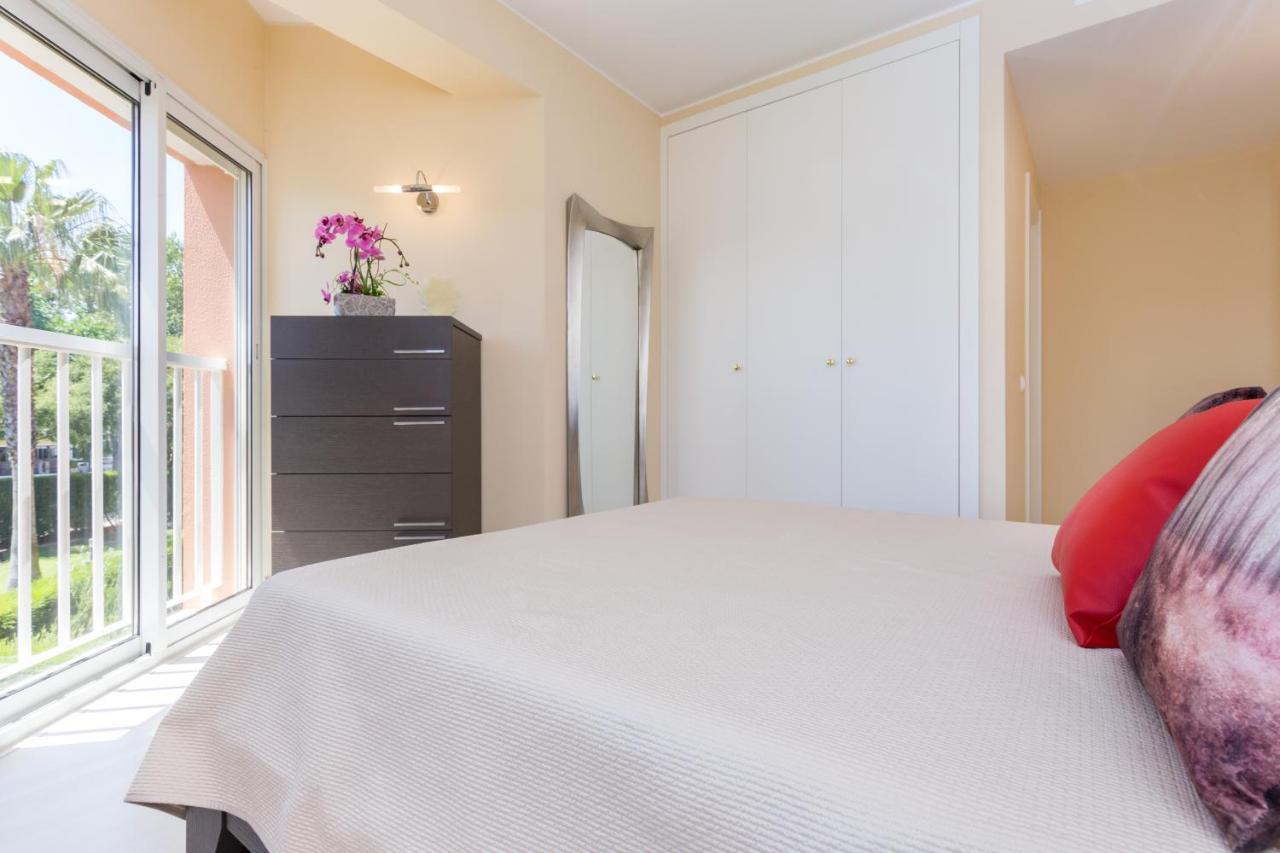Litoralmar Beachfront Apartment ปอร์ติเมา ภายนอก รูปภาพ